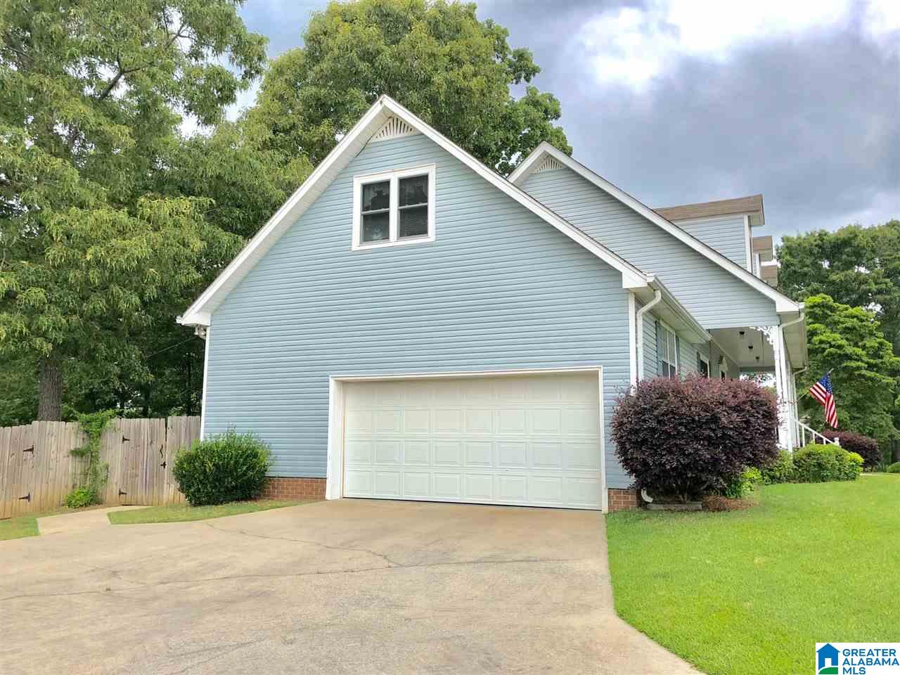 209 Hunting Ridge Drive Cropwell, AL 35054 - Photo 2 of 22