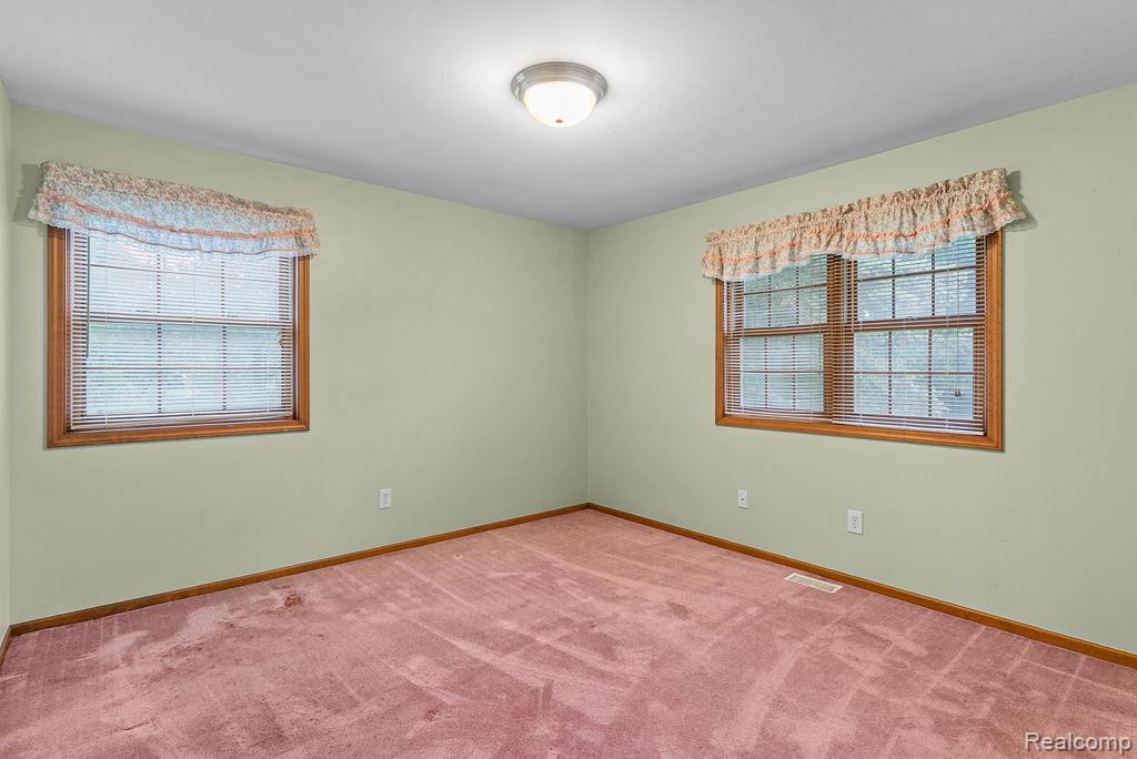 9482 Graytrax Road Grand Blanc, MI 48439 - Photo 33 of 53 Gallery Image 33