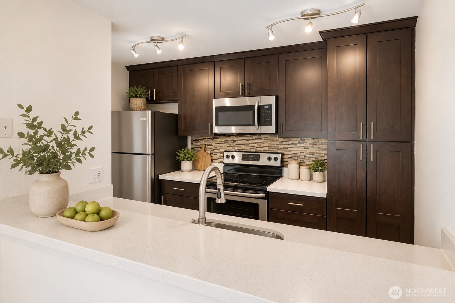 7453 Newcastle Golf Club Road, Unit J301 Newcastle, WA 98059 - Photo 12 of 38