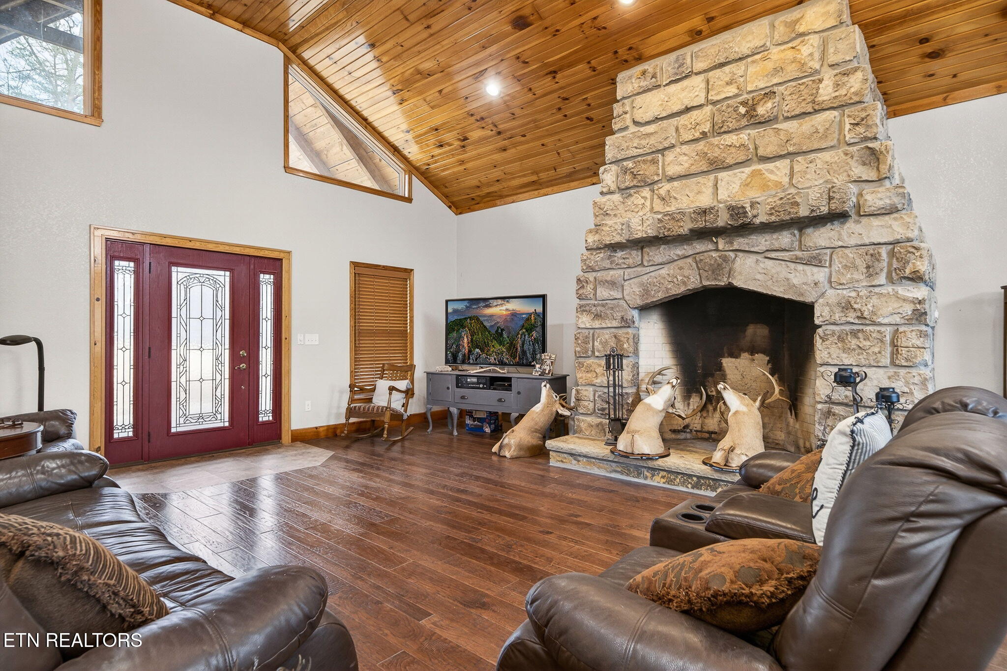 672 Falls Road Monterey, TN 38574 - Photo 22 of 60 24-web-or-mls-672 Falls Rd_128_TNPC