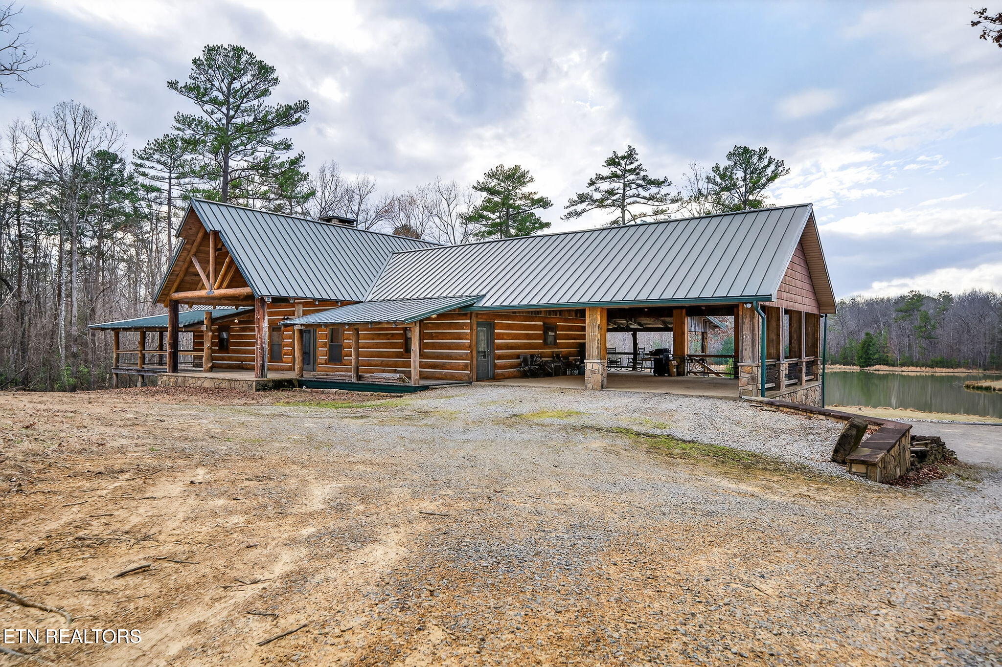 672 Falls Road Monterey, TN 38574 - Photo 4 of 60 falls 2