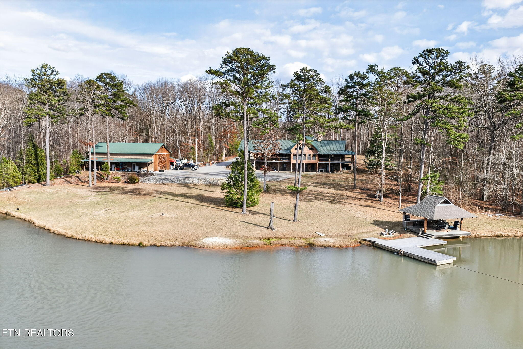 672 Falls Road Monterey, TN 38574 - Photo 8 of 60 67-web-or-mls-672 Falls Rd_339_TNPC