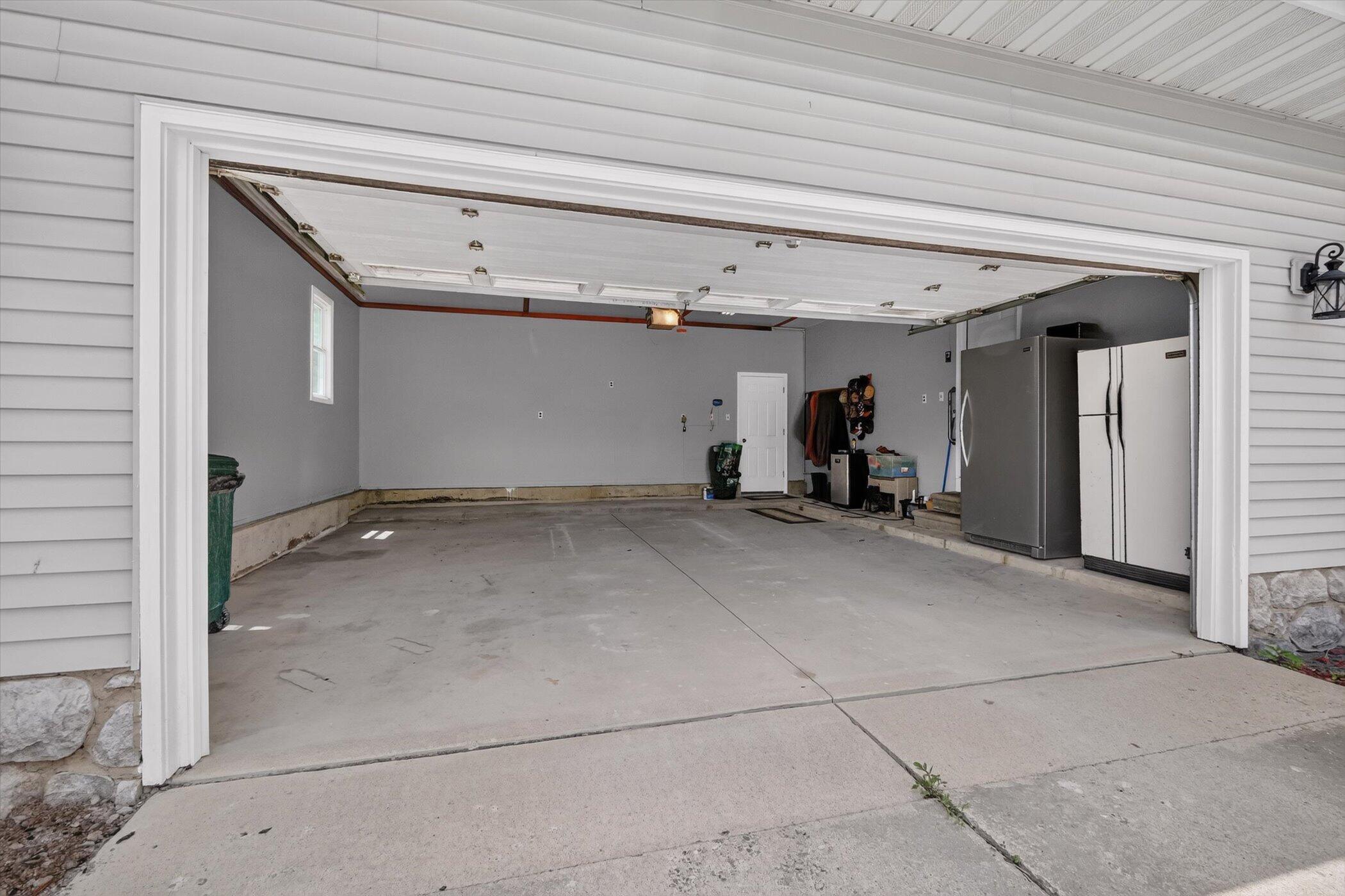 22175 Pratt Road Armada, MI 48005 - Photo 56 of 83 54-22175-Pratt-Rd-WindowStill-Photograph