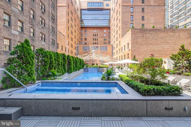 $1,825 | 219-29 South 18th Street, Unit 703, Philadelphia, PA 19103