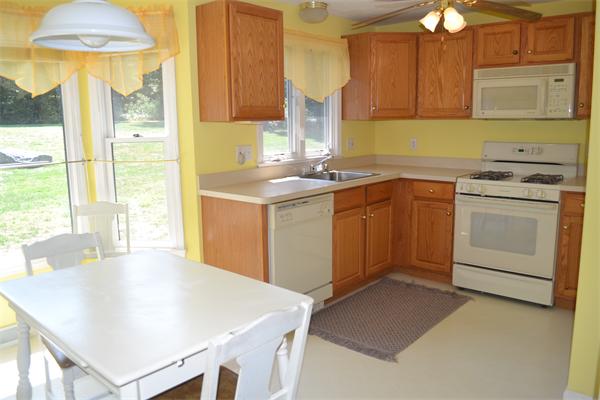 35 Country Side Road, Unit 35 Bellingham, MA 02019 - Photo 8 of 22 Gallery Image 8