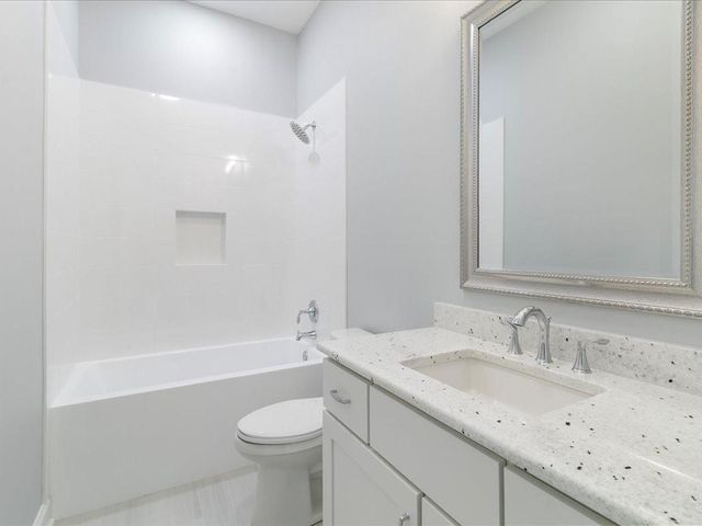 $699,000 | 816 Colony Place, Metairie, LA 70003