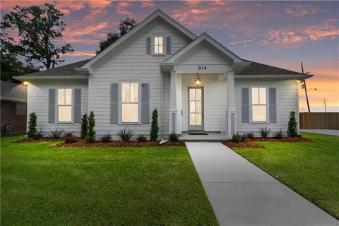 $699,000 | 816 Colony Place, Metairie, LA 70003