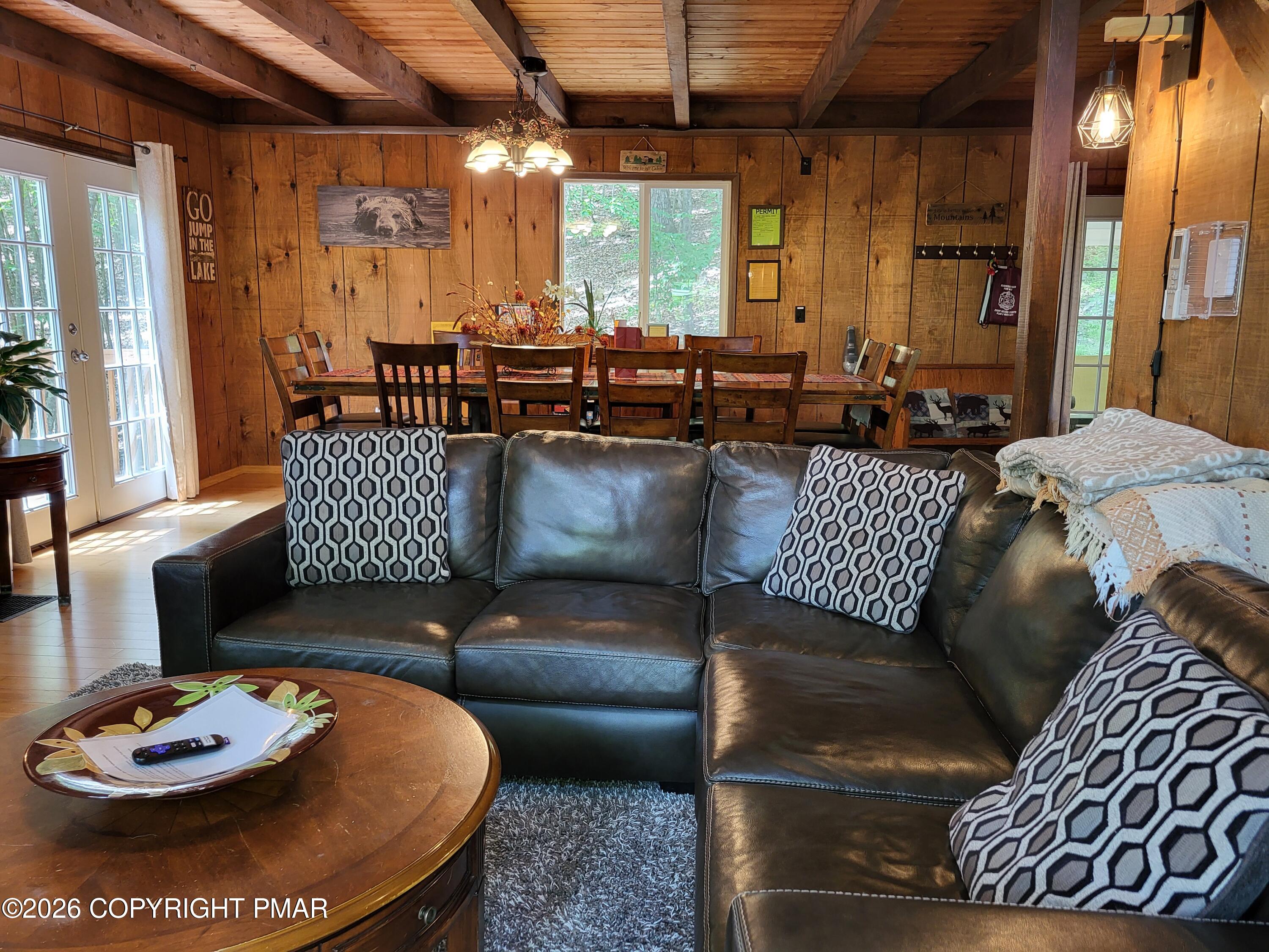 121 Park Court Bushkill, PA 18324 - Photo 16 of 76 1000093292