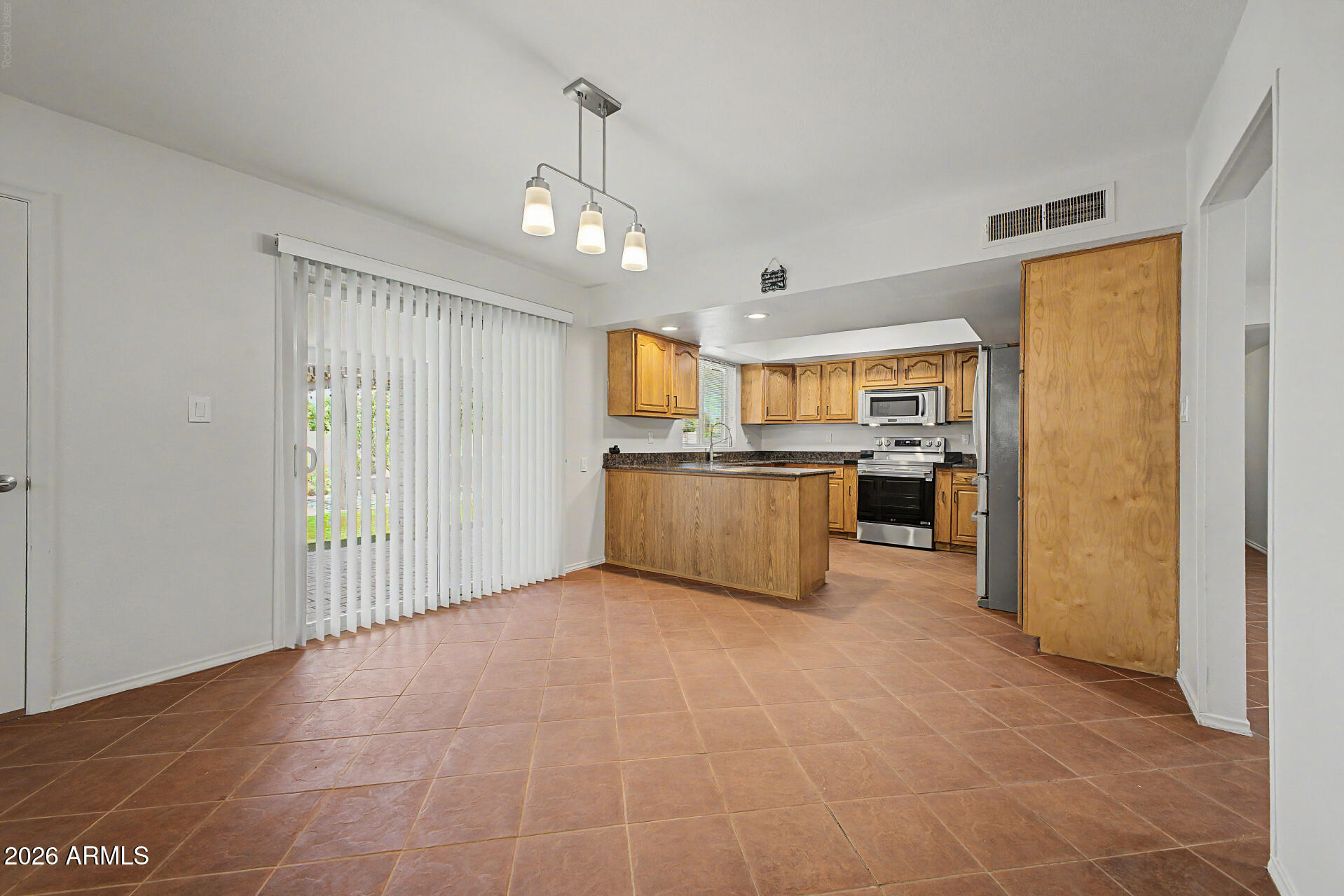 3910 East Shangri La Road Phoenix, AZ 85028 - Photo 10 of 33