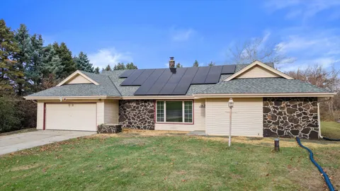 $415,000 | N59W26250 Indian Head Drive, Lisbon, WI 53089