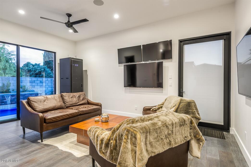 4525 North 36th Way Phoenix, AZ 85018 - Photo 17 of 20 IMG_0020