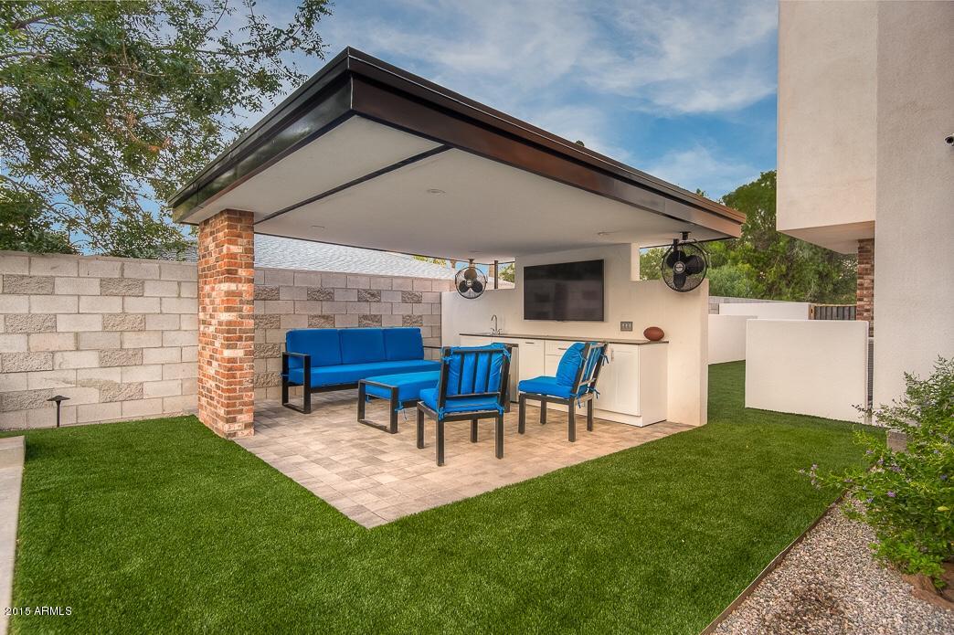 4525 North 36th Way Phoenix, AZ 85018 - Photo 5 of 20 IMG_0004