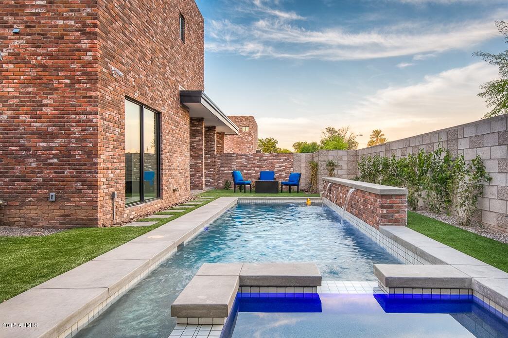 4525 North 36th Way Phoenix, AZ 85018 - Photo 6 of 20 IMG_0005