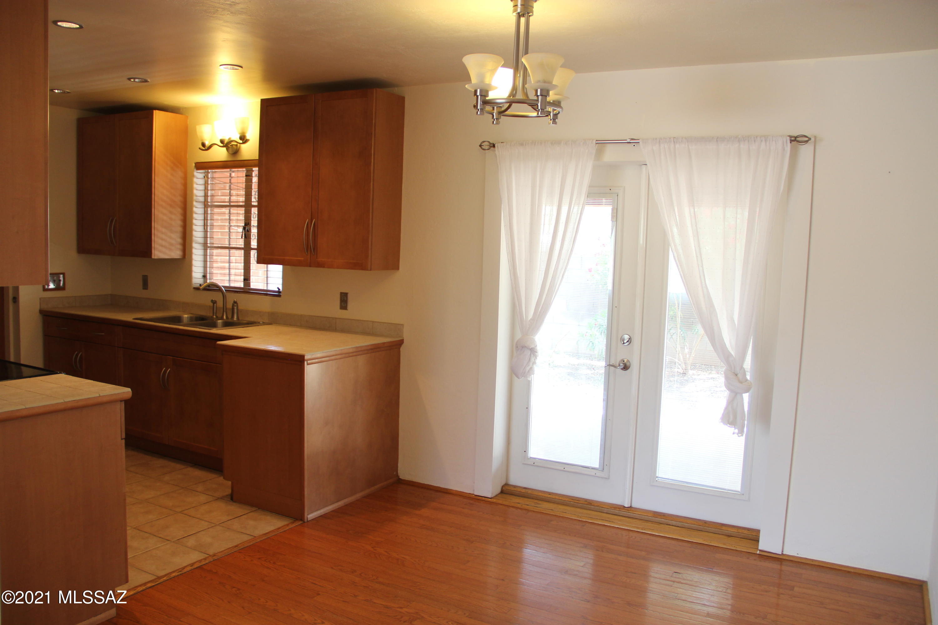 1290 East Allen Road Tucson, AZ 85719 - Photo 6 of 21 Gallery Image 6