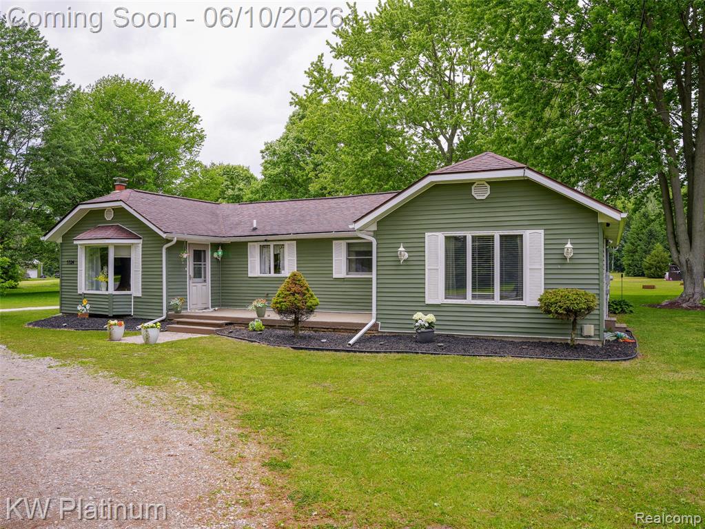 5324 Ravenswood Road Smiths Creek, MI 48074 - Photo 3 of 54