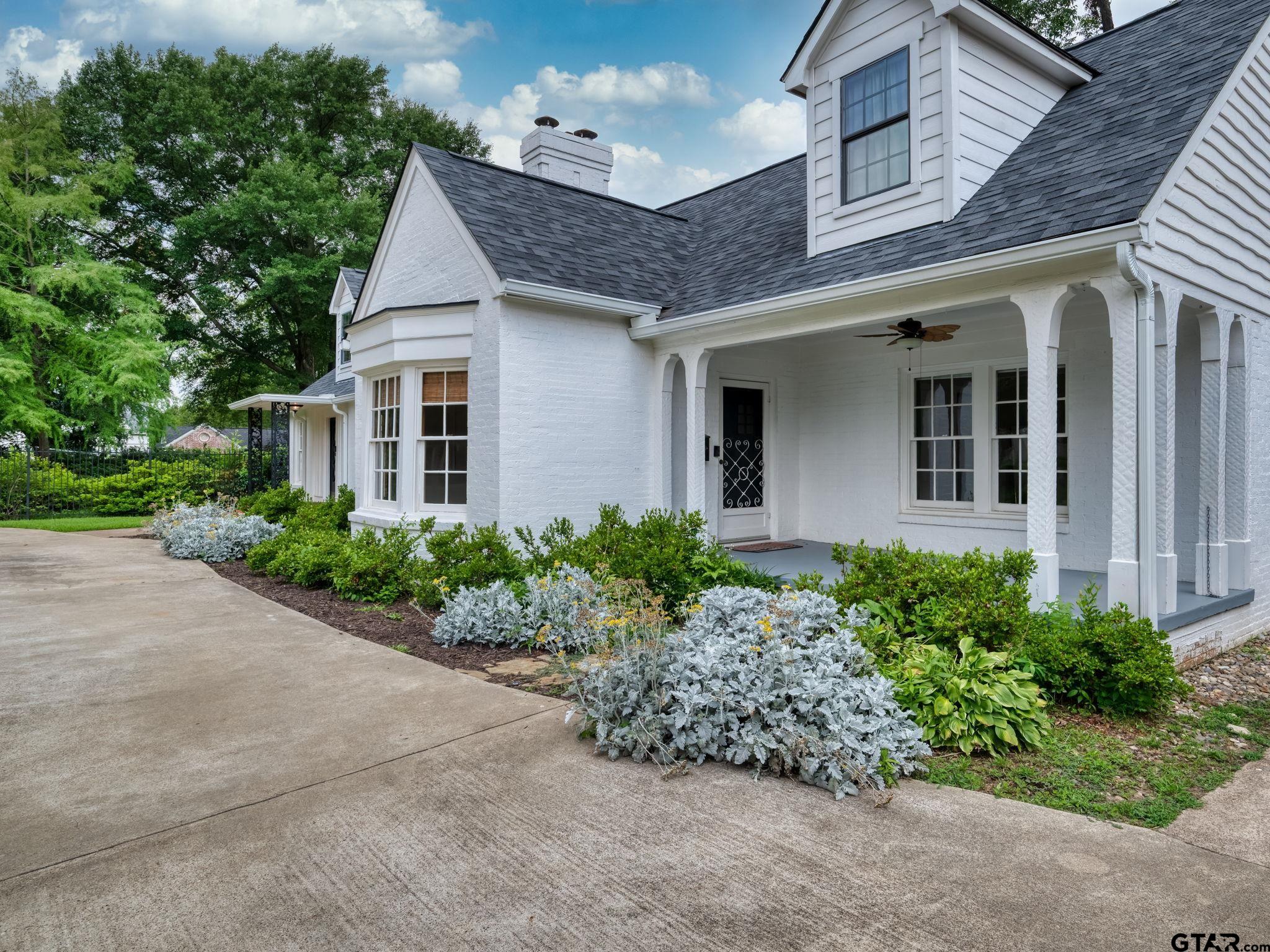 323 West 3rd Street Tyler, TX 75701 - Photo 4 of 44