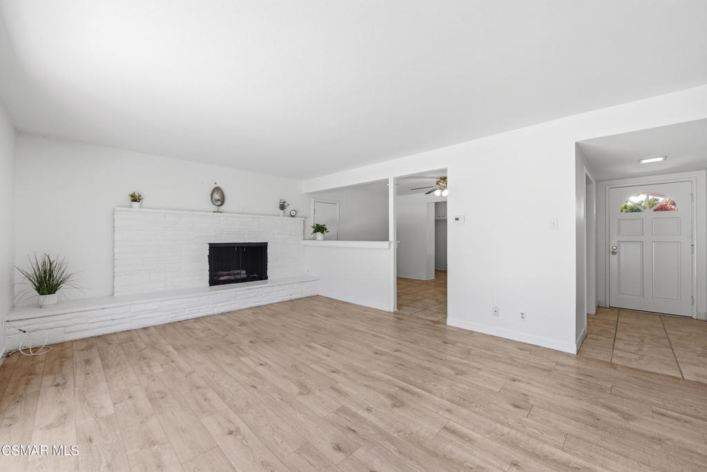 1870 Burch Avenue Simi Valley, CA 93063 - Photo 4 of 23
