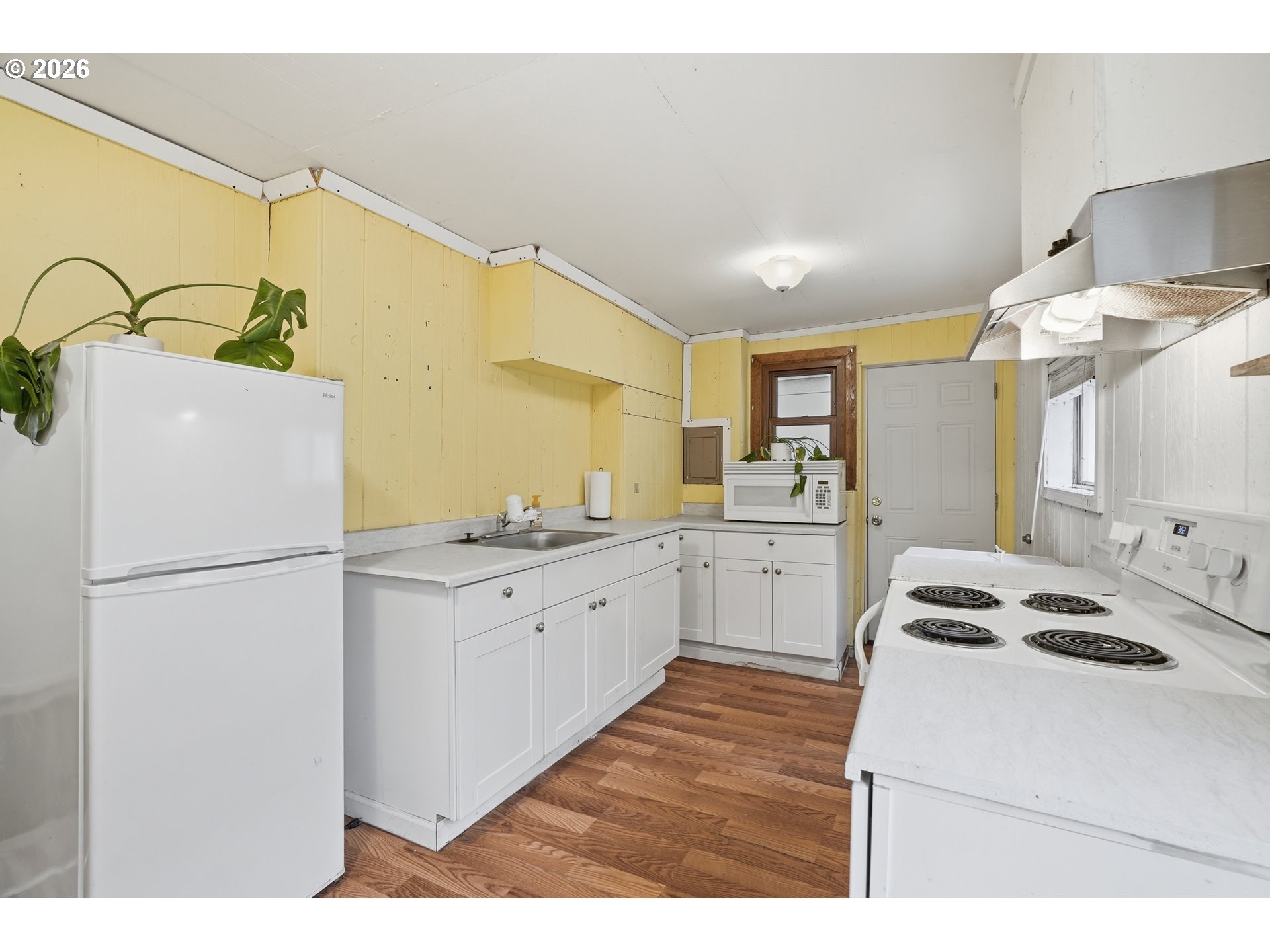 6712 Southeast Pardee Street, Unit A Portland, OR 97206 - Photo 12 of 34
