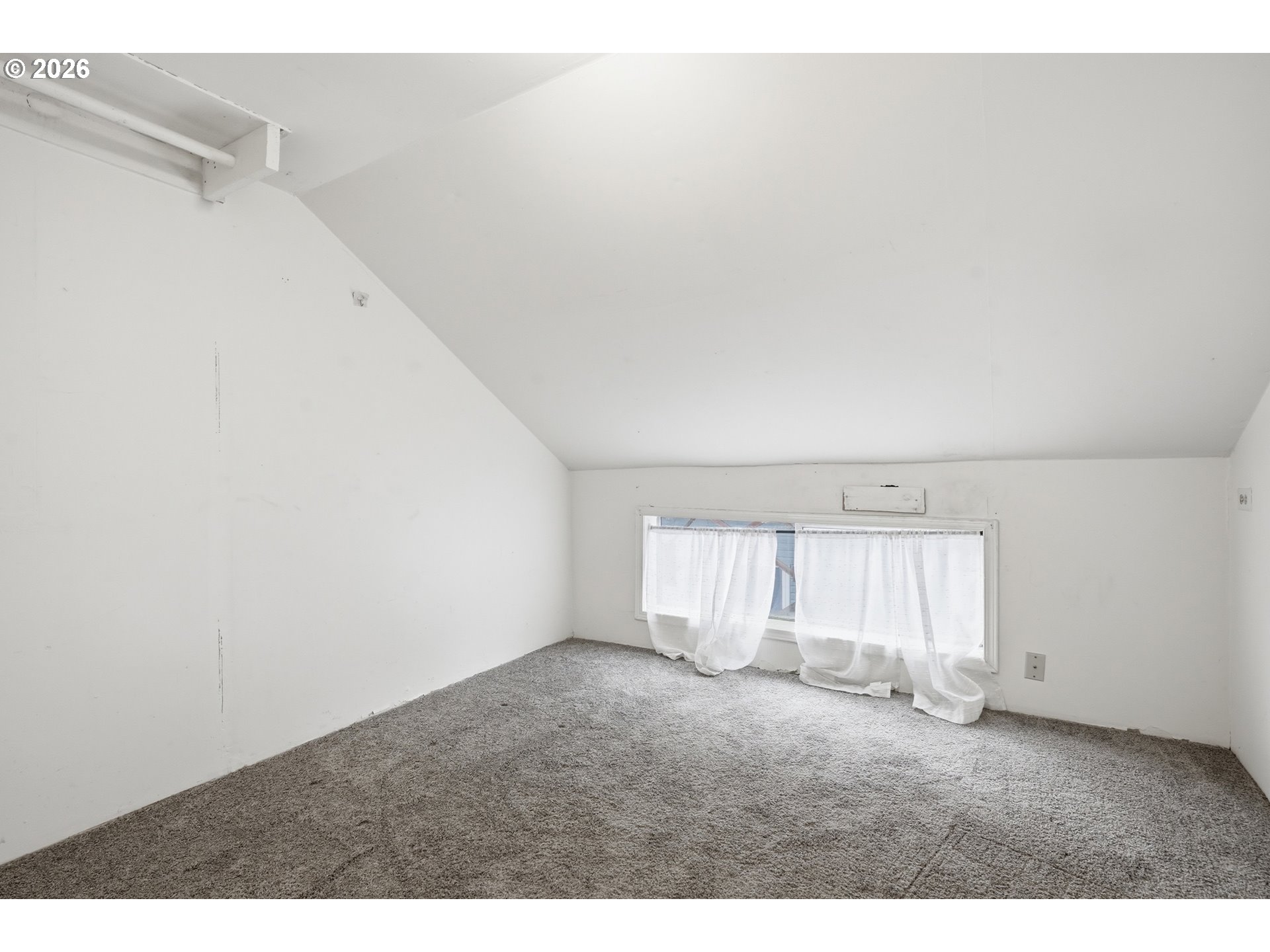 6712 Southeast Pardee Street, Unit A Portland, OR 97206 - Photo 26 of 34