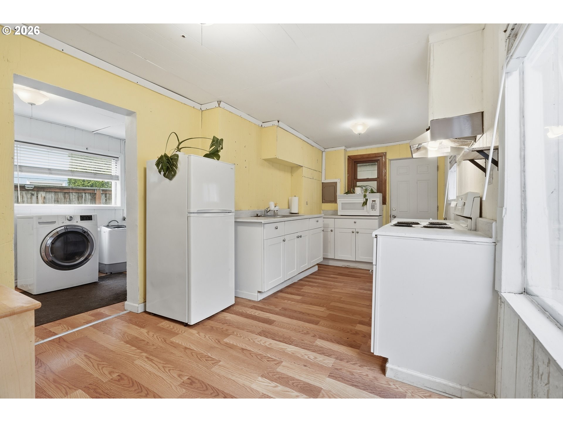 6712 Southeast Pardee Street, Unit A Portland, OR 97206 - Photo 9 of 34