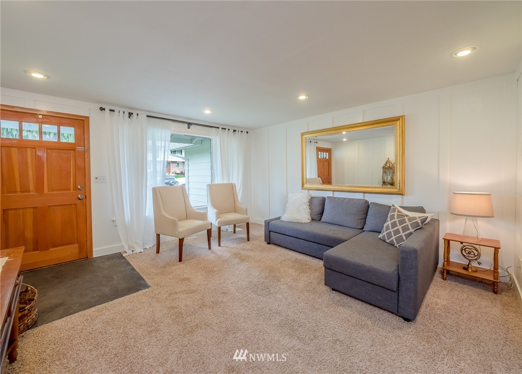 11803 Northeast 157th Street Bothell, WA 98011 - Photo 2 of 15 Gallery Image 2