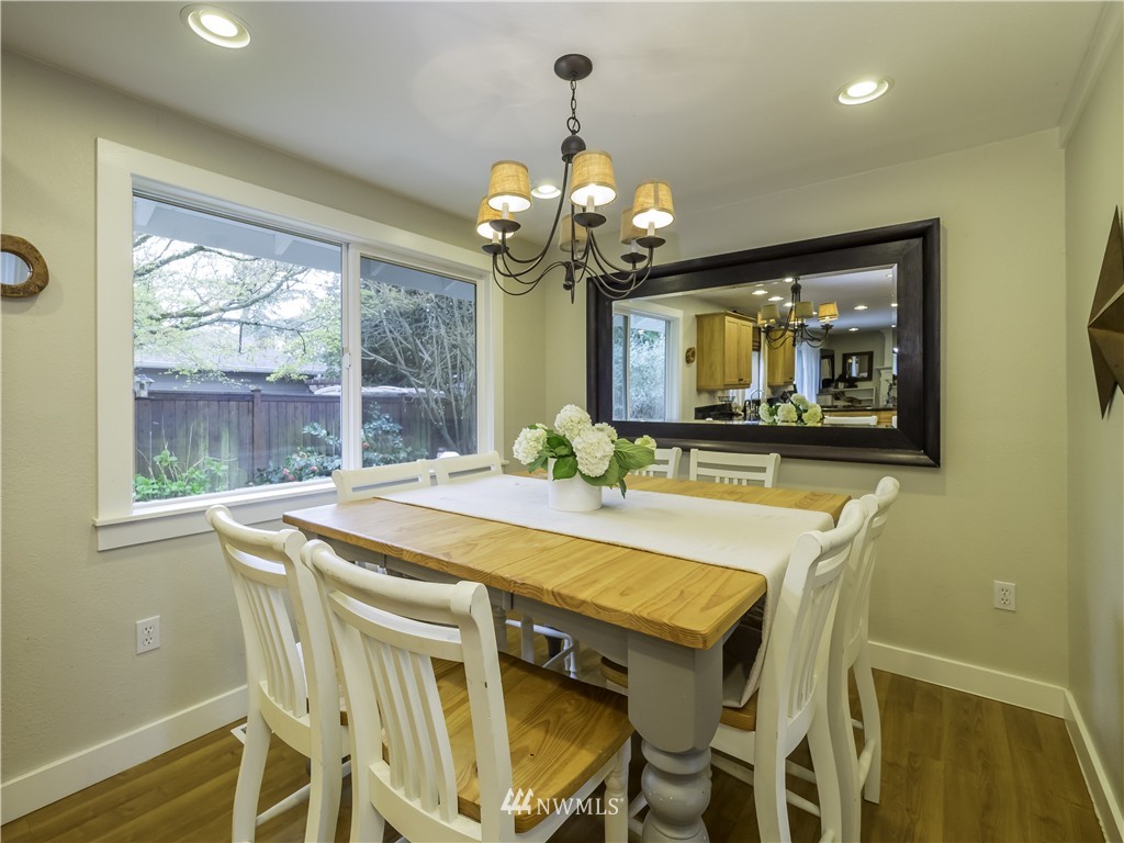 11803 Northeast 157th Street Bothell, WA 98011 - Photo 8 of 15 Gallery Image 8
