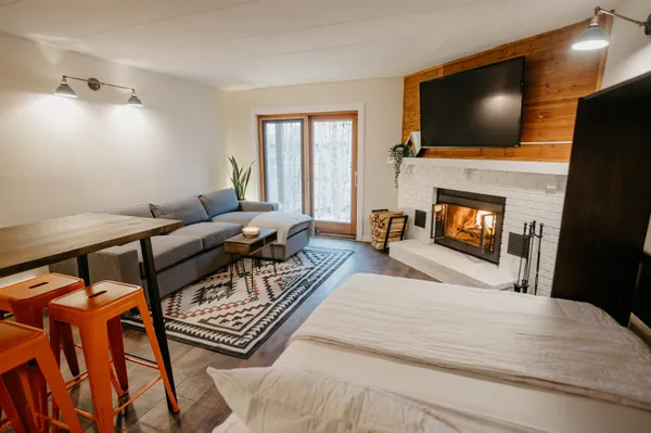 $229,000 | 11 C Snow Tree Lane, Unit BIRCHES 11C, West Dover, VT 05356