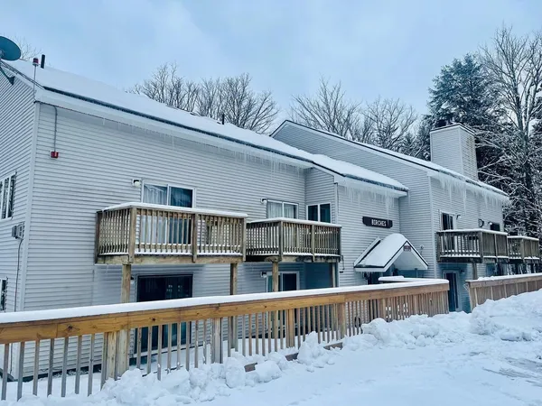 $229,000 | 11 C Snow Tree Lane, Unit BIRCHES 11C, West Dover, VT 05356