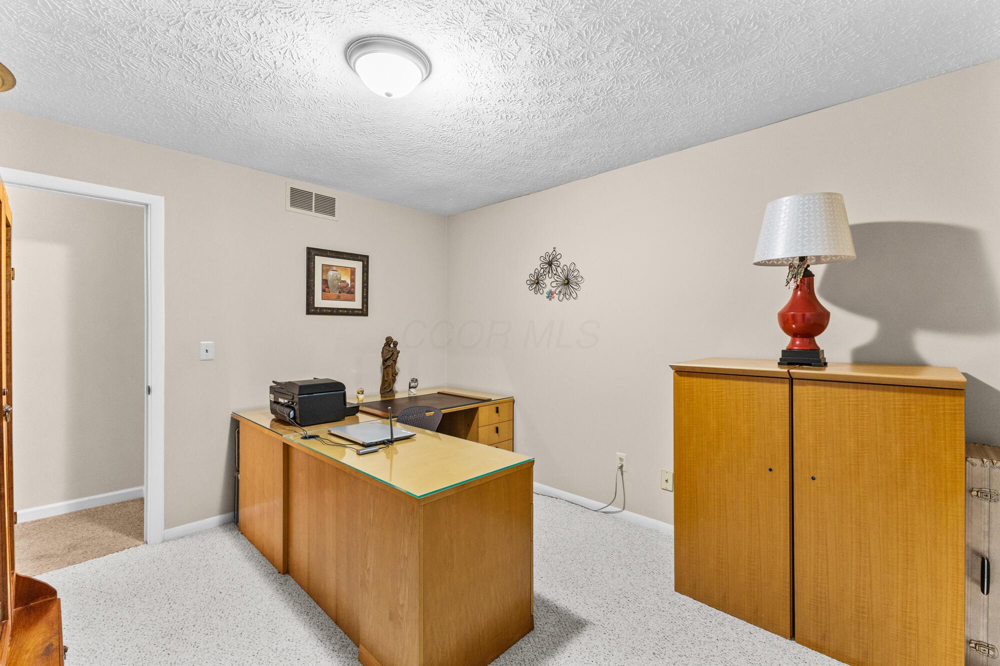 134 Greenbrier Road Sunbury, OH 43074 - Photo 27 of 60