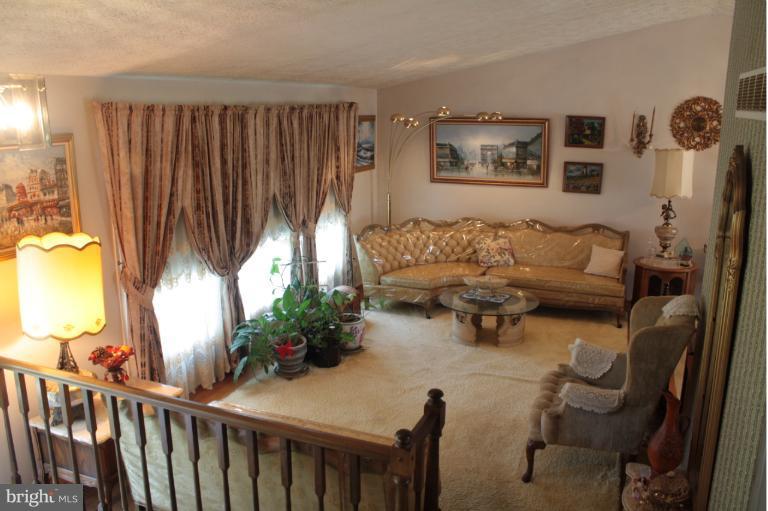 2703 Anderson Road White Hall, MD 21161 - Photo 18 of 30 Living Room