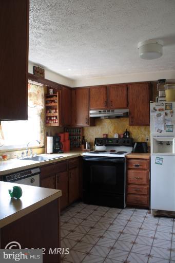 2703 Anderson Road White Hall, MD 21161 - Photo 4 of 30 Kitchen