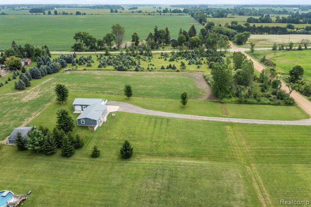 3939 Castle Road North Branch, MI 48461 - Photo 6 of 31
