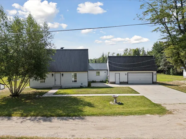 $410,000 | 3441 Townline Road, Houghton Lake, MI 48629