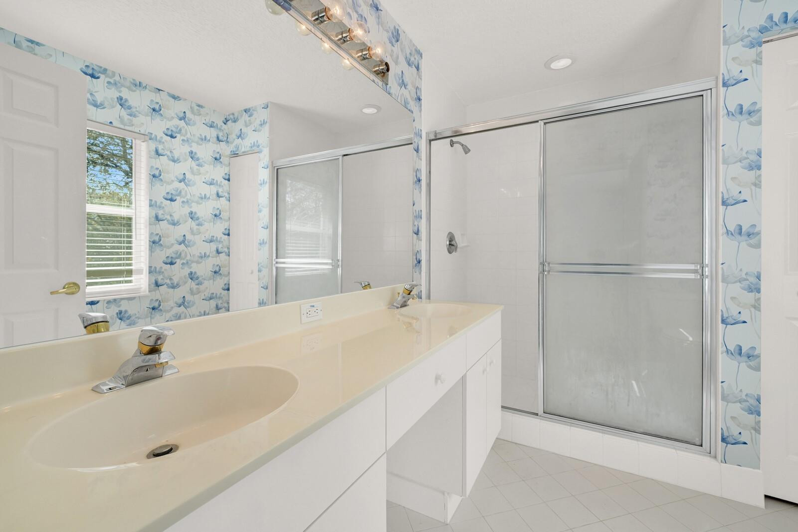 10120 Boca Palm Drive Boca Raton, FL 33498 - Photo 18 of 21 MASTER BATHROOM