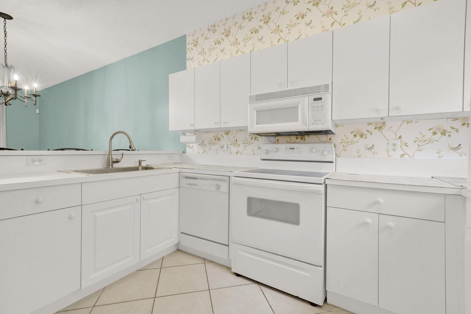 10120 Boca Palm Drive Boca Raton, FL 33498 - Photo 3 of 21 Photo 3