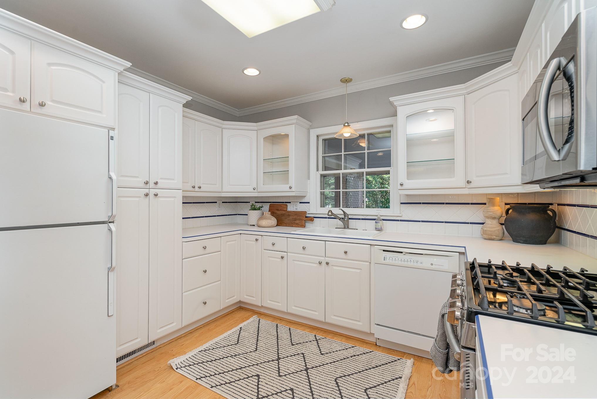 5500 Robinhood Road Charlotte, NC 28211 - Photo 14 of 37 Gallery Image 14