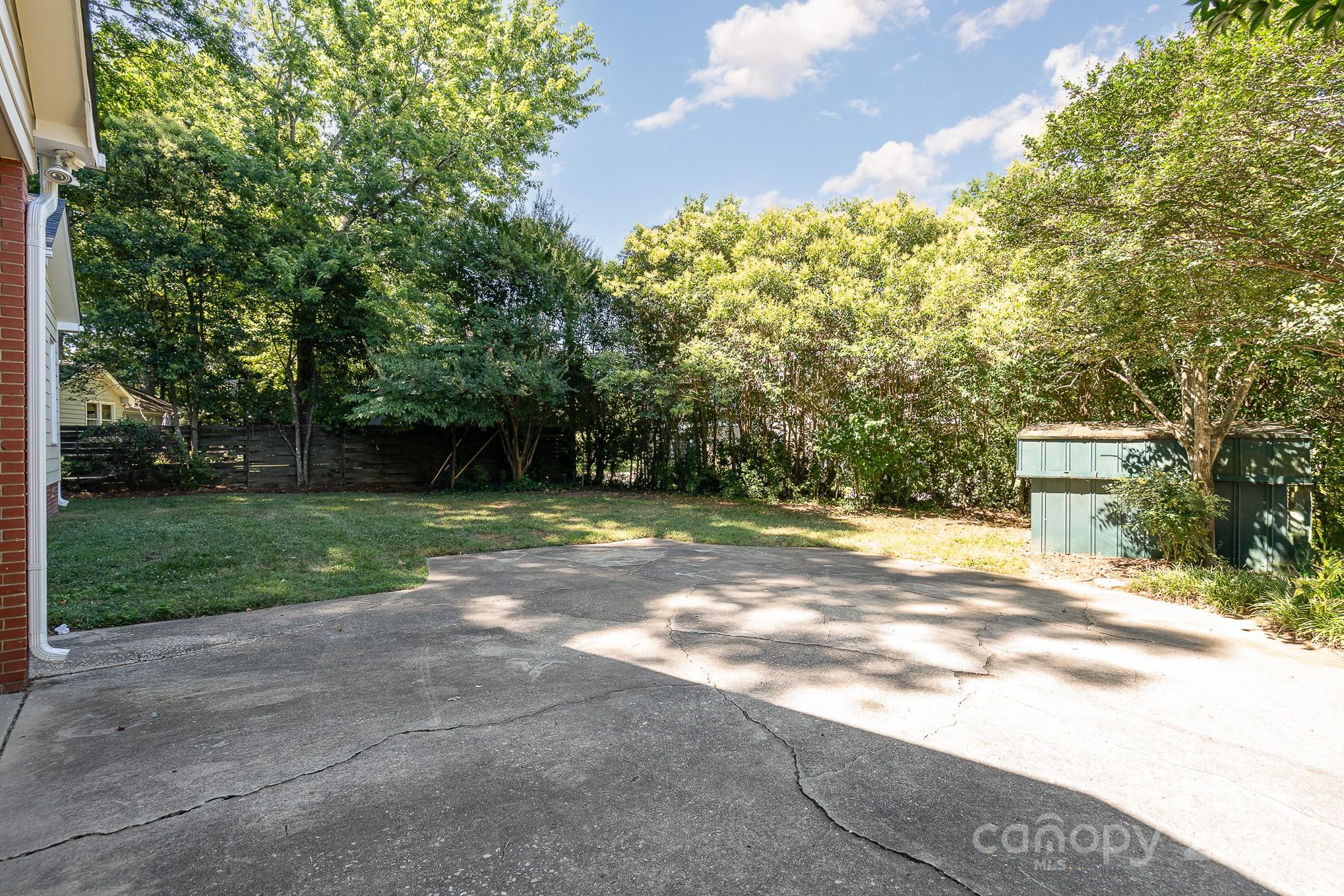 5500 Robinhood Road Charlotte, NC 28211 - Photo 34 of 37 Gallery Image 34