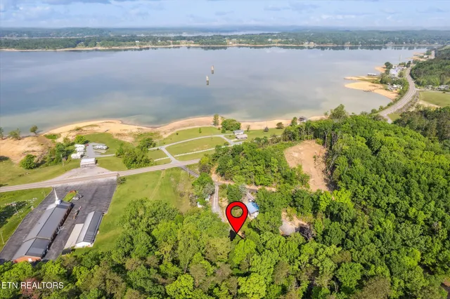 $299,999 | 1094 Highway 25E, Newport, TN 37821