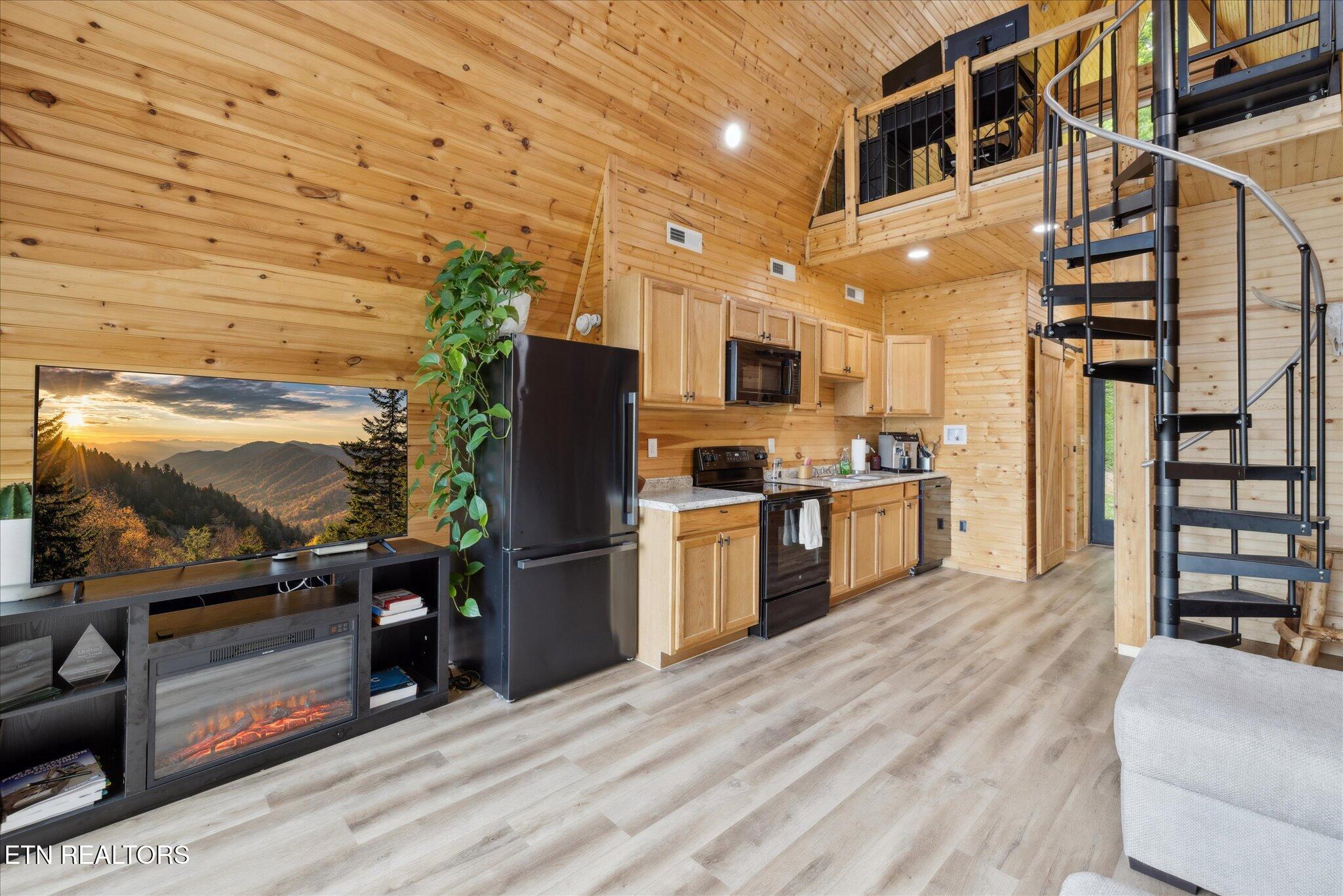 1094 Highway 25E Newport, TN 37821 - Photo 5 of 25 09-IMG_0041