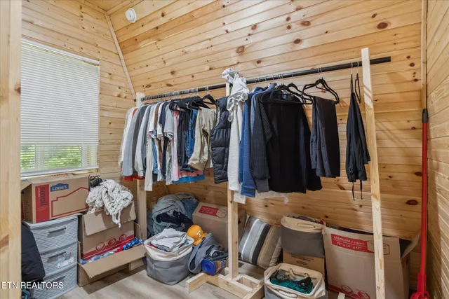 $299,999 | 1094 Highway 25E, Newport, TN 37821