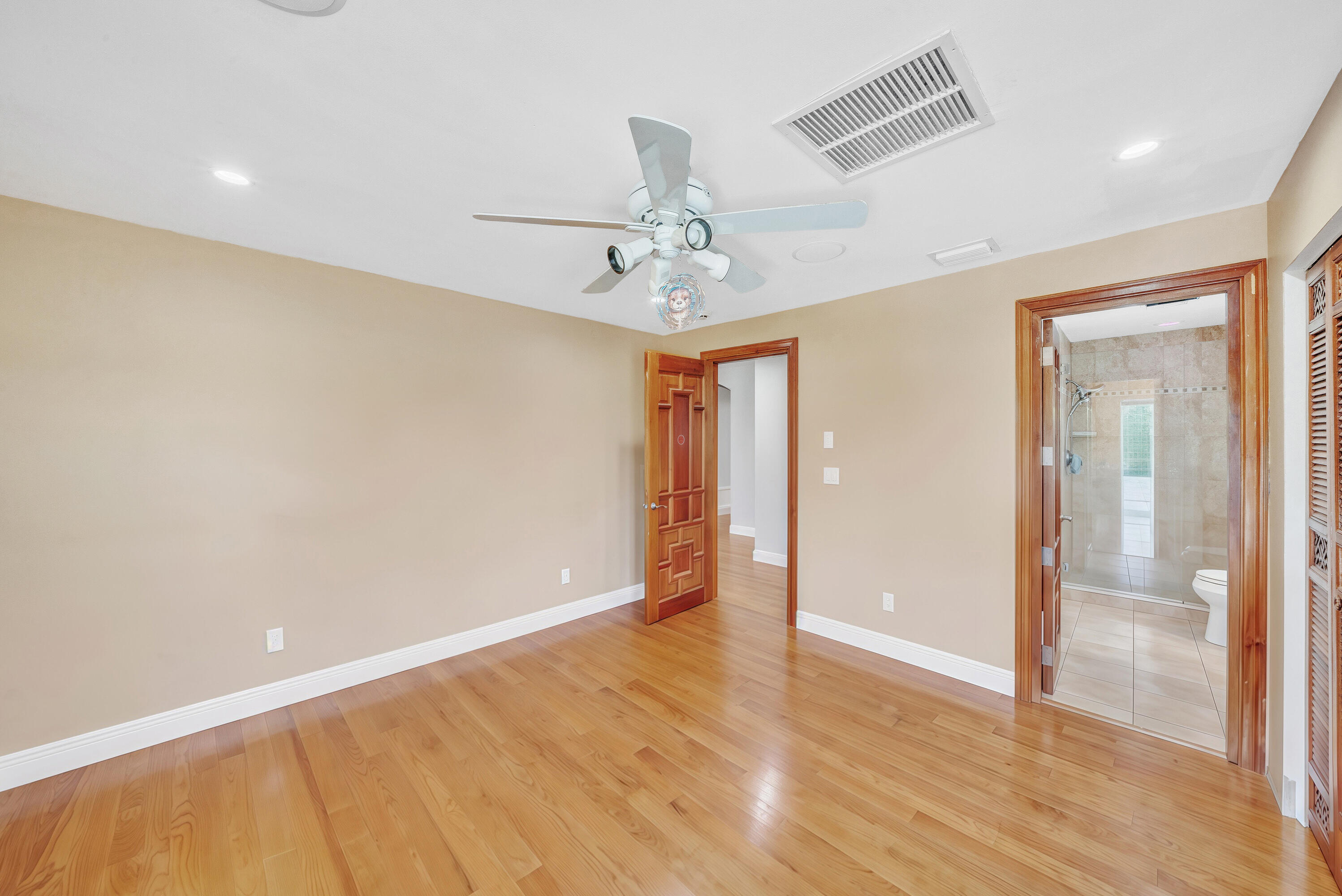 5844 Pinebrook Drive Boca Raton, FL 33433 - Photo 73 of 104 25 Guest Bedroom (2)