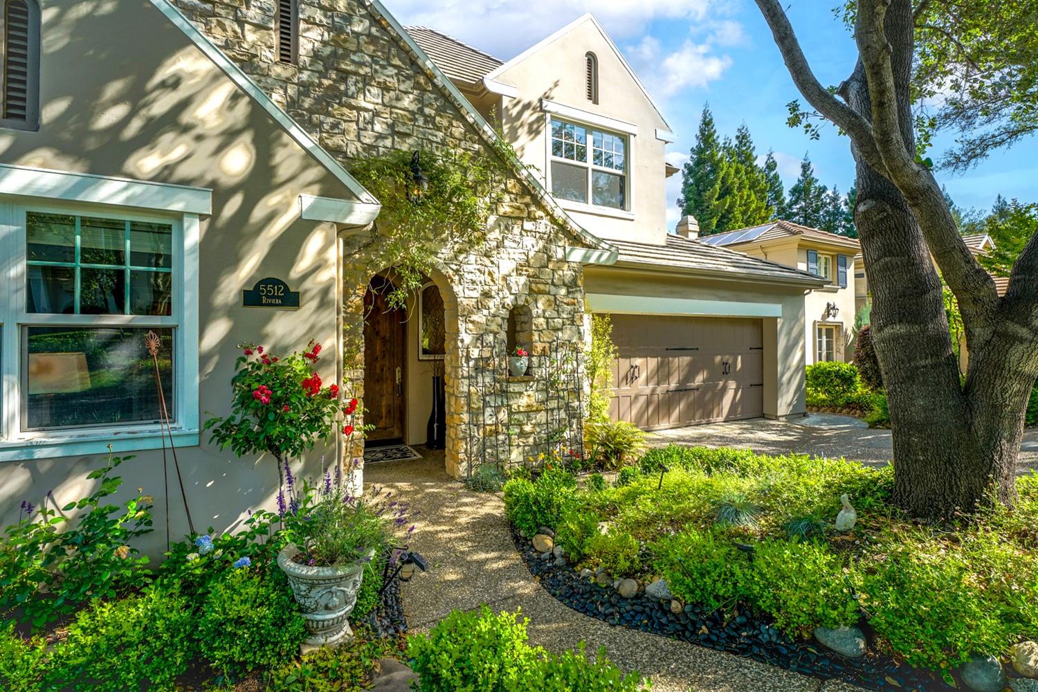 5512 Riviera Granite Bay, CA 95746 - Photo 75 of 76 a front view of a house with a yard