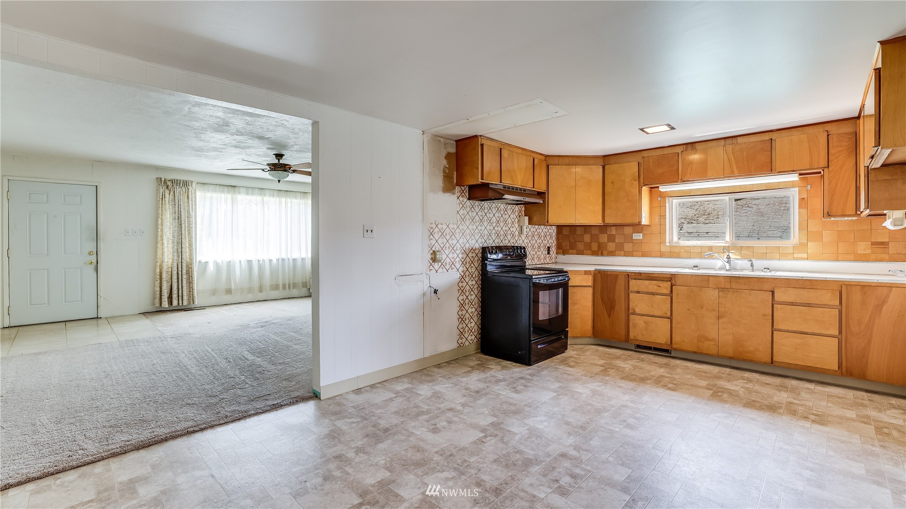 623 Southwest 126th Street Seattle, WA 98146 - Photo 12 of 28 Gallery Image 12