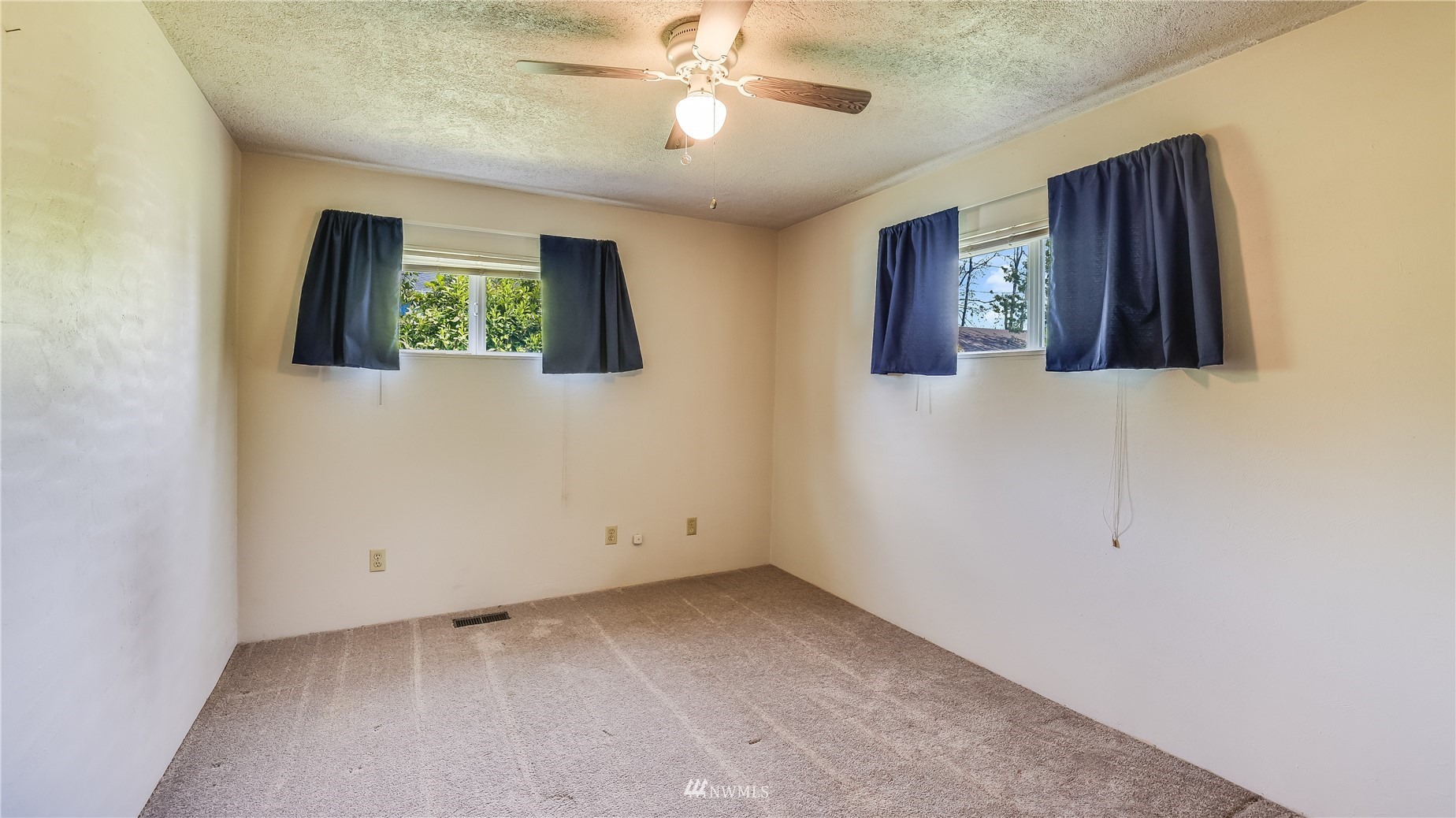 623 Southwest 126th Street Seattle, WA 98146 - Photo 20 of 28 Gallery Image 20