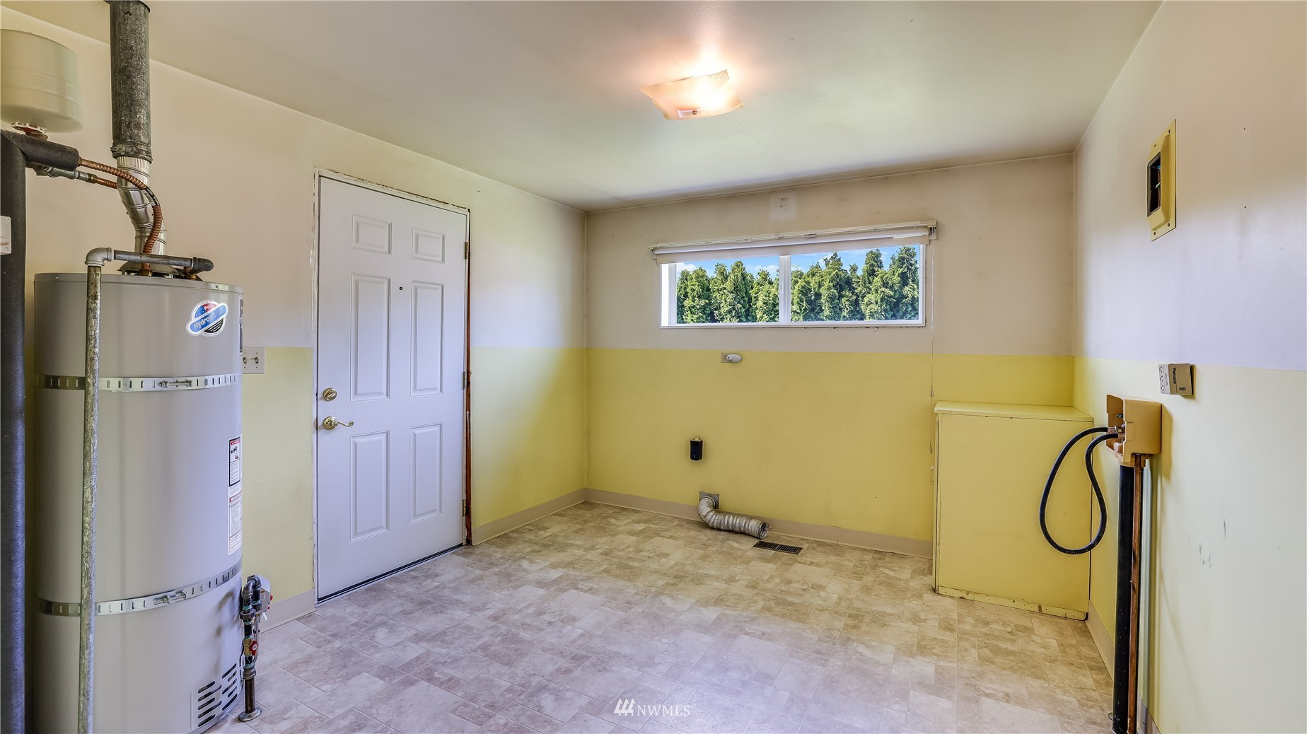 623 Southwest 126th Street Seattle, WA 98146 - Photo 21 of 28 Gallery Image 21