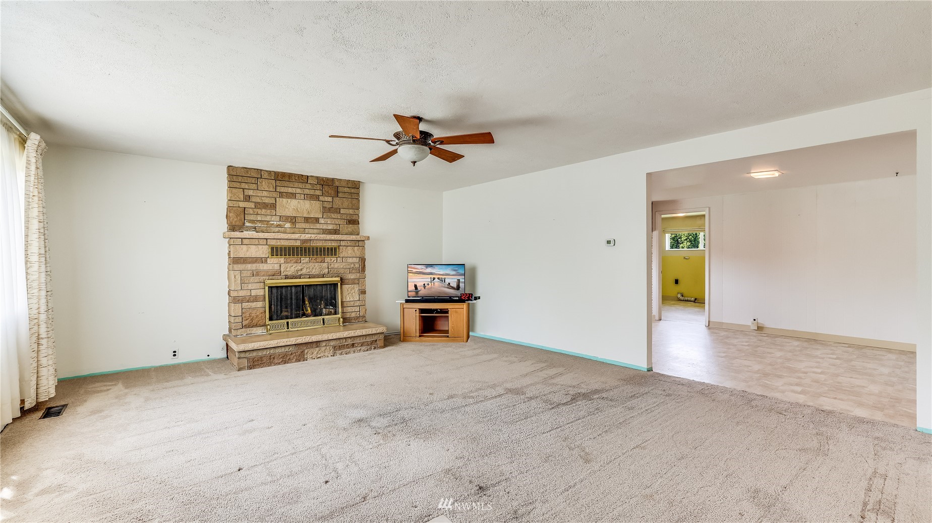623 Southwest 126th Street Seattle, WA 98146 - Photo 9 of 28 Gallery Image 9