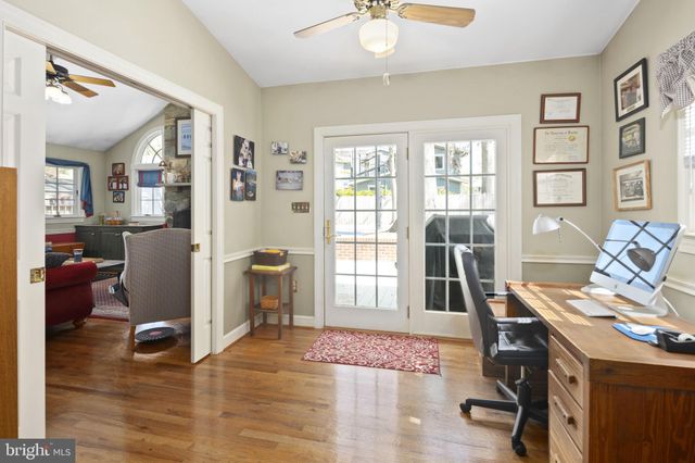 $900,000 | 2210 Londonderry Road, Alexandria, VA 22308