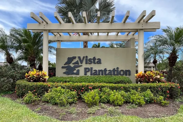$2,000 | 18 Plantation Drive, Unit 206, Vero Beach, FL 32966
