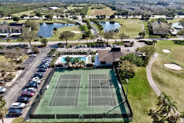 $2,000 | 18 Plantation Drive, Unit 206, Vero Beach, FL 32966