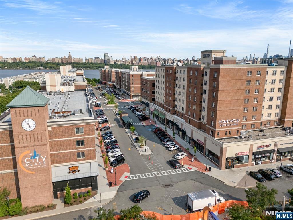 242 The Promenade, Unit 242 Edgewater, NJ 07020 - Photo 36 of 49